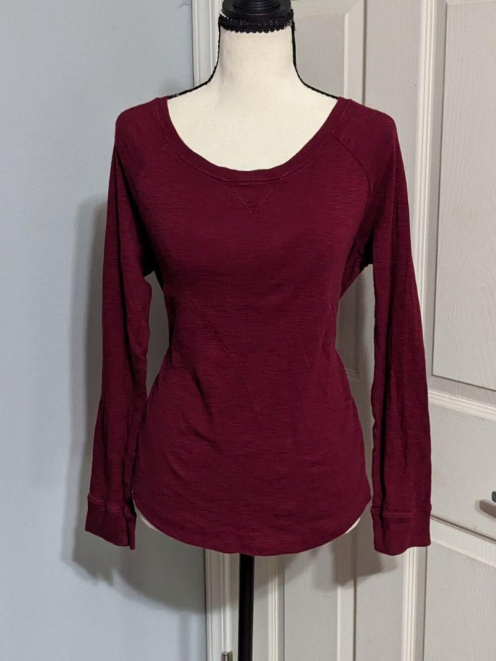 Liz Claiborne Burgundy 100% Cotton Knit Long Sleeve Scoop Neck Top Medium